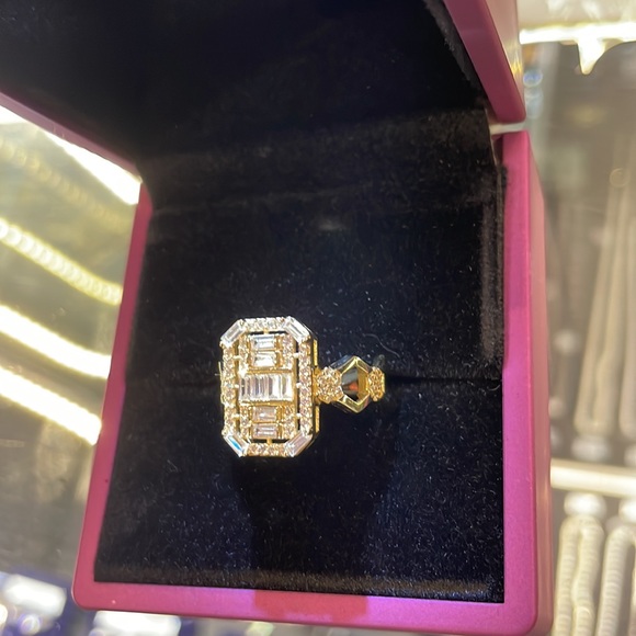 Sold - Picture 3 of 4